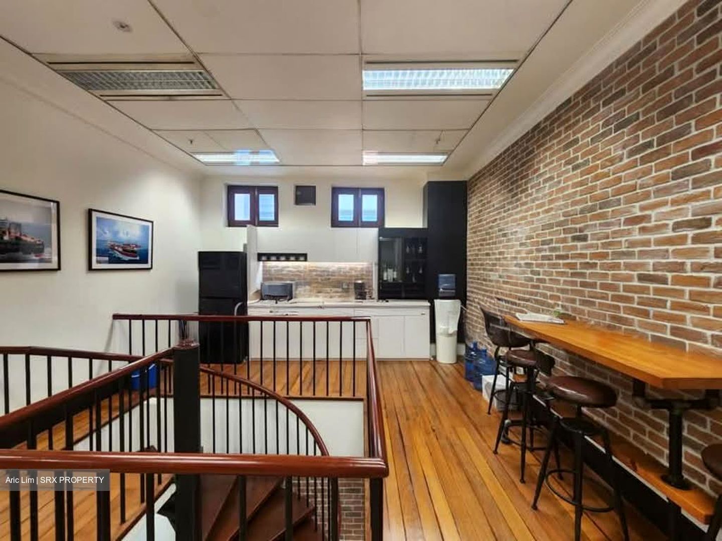 Jalan Besar (D8), Office #604874311